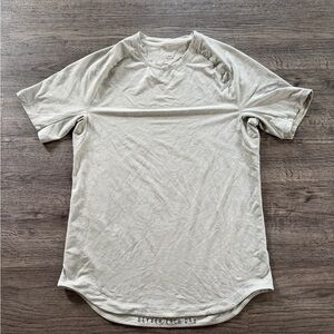 lululemon athletica License to Train Short Sleeve Tee M